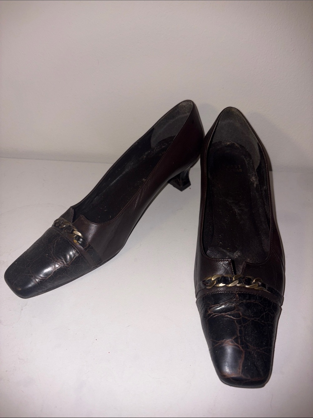 Stuart Weitzman Dark Brown Leather Chain Accent Pumps